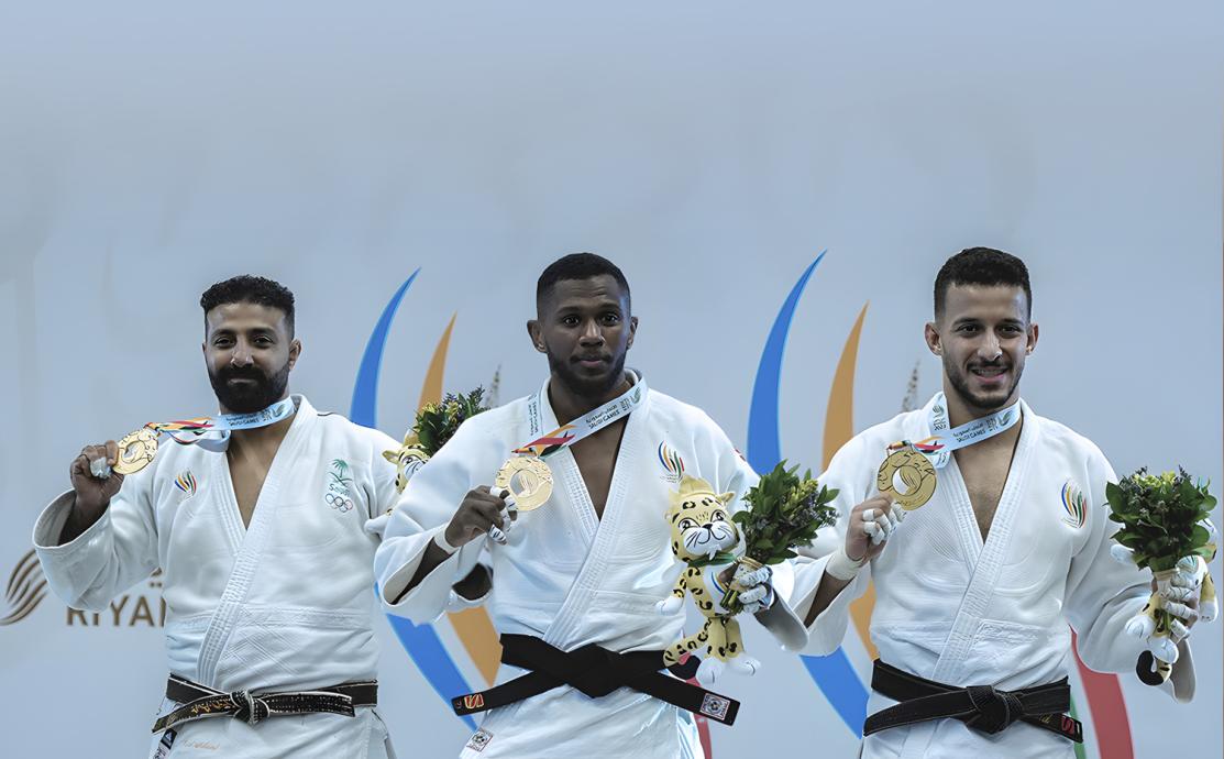 أبطال العلا ميدالية ذهبية دورة الألعاب السعودية الثانية